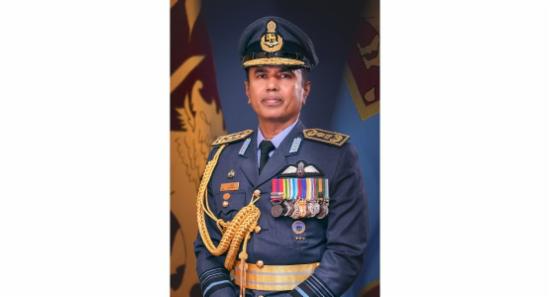 නව ගුවන් හමුදාපති රාජකාරි අරඹයි..